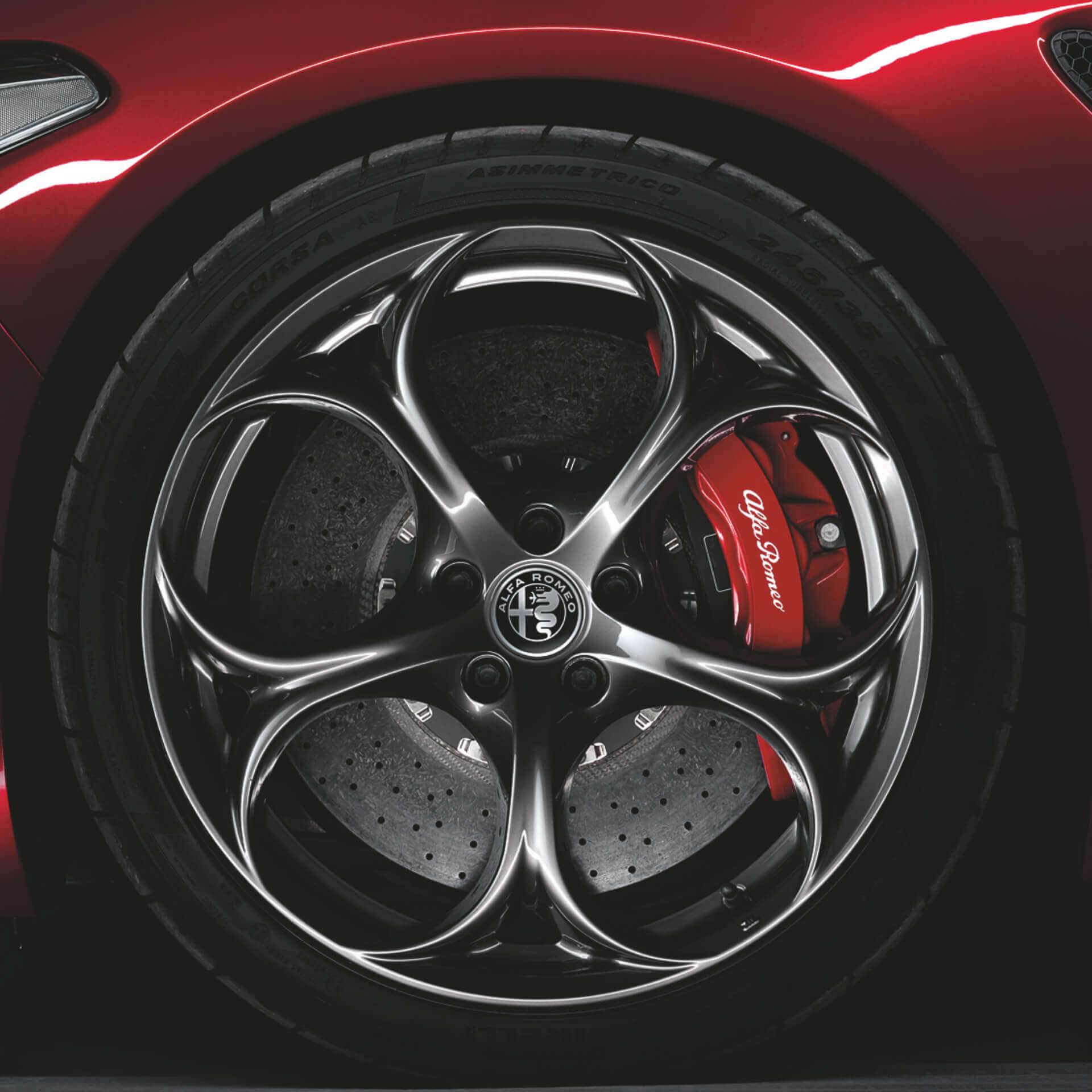 Close-up of Alfa Romeo wheel